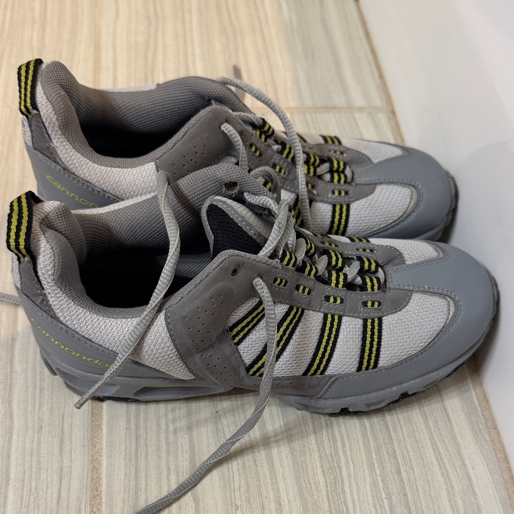 Cannondale clip in bike shoes size 7.5